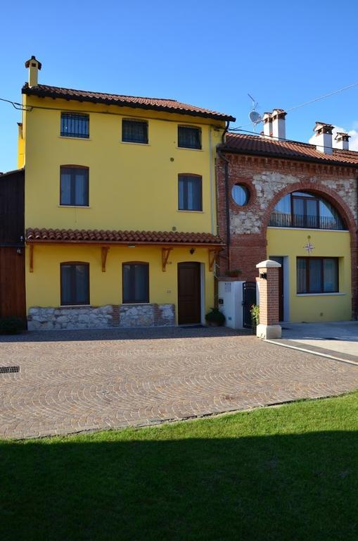 הוילה Costabissara Agriturismo Alla Corte מראה חיצוני תמונה